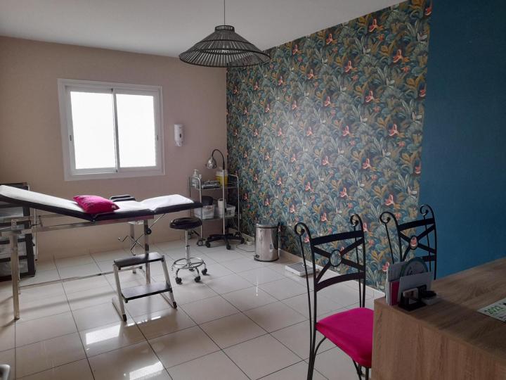 Ne prenez pas à la légère votre santé reproductive ! Consultez Adèle M'couezou Sage-femme à Sainte-Suzanne pour faire des examens gynécologiques.